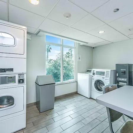 Holiday Inn Express & Suites Charleston Arpt-Conv Ctr Area By Ihg-2