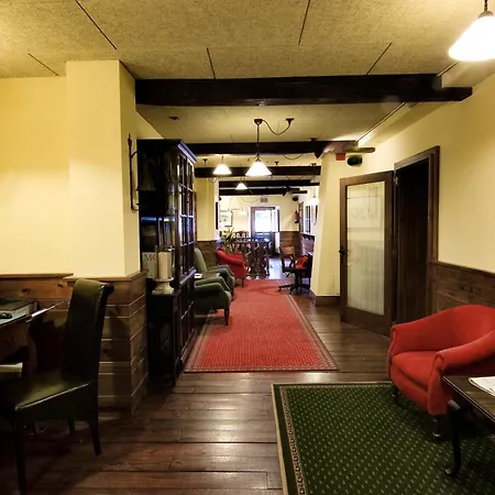 Hotel Virxe Da Cerca By Pousadas De Compostela-3