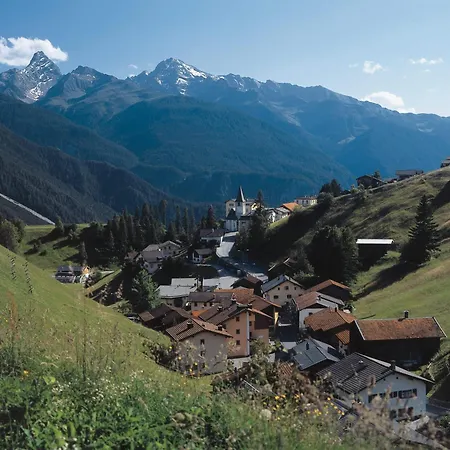 Boutique-Hotel Garni Bellevue Davos Wiesen-3