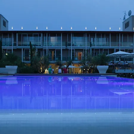 Aqualux Hotel Spa Suite & Terme-2