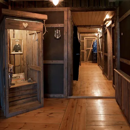 Basecamp Hotel-3