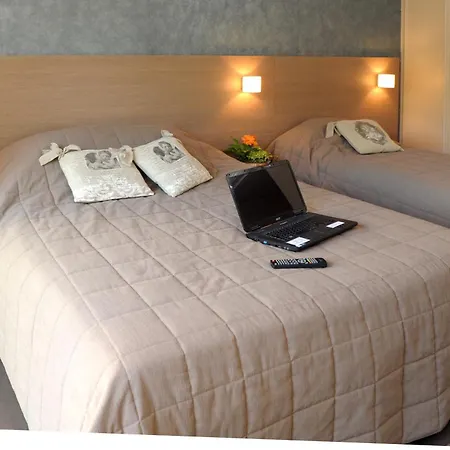 The Originals City, Hôtel de France, Bessines-sur-Gartempe (Inter-Hotel)-2