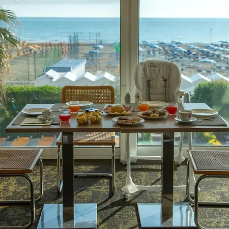 Hotel Fedora Riccione-3