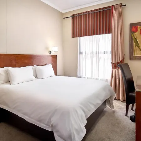 Protea Hotel By Marriott Pretoria Hatfield-3