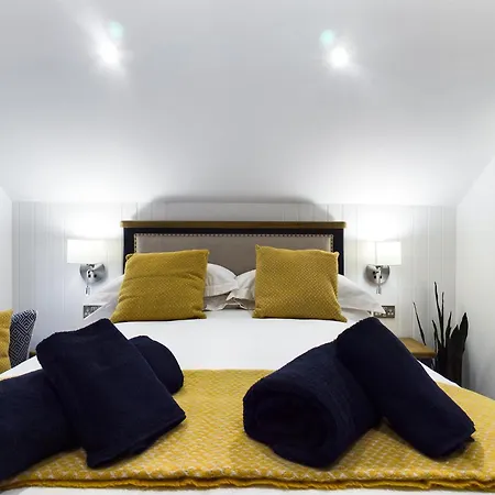 Driftwood Boutique Guest House-3