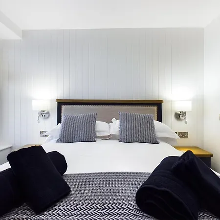 Driftwood Boutique Guest House-2