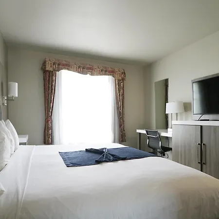 Bayvue Hotel, Resort & Suites-3