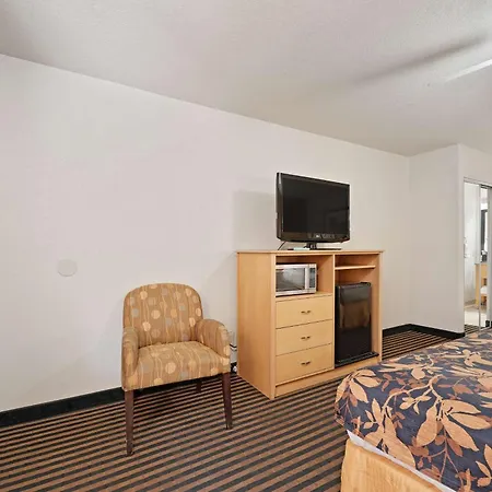 Best Western Plus Executive Inn & Suites-2