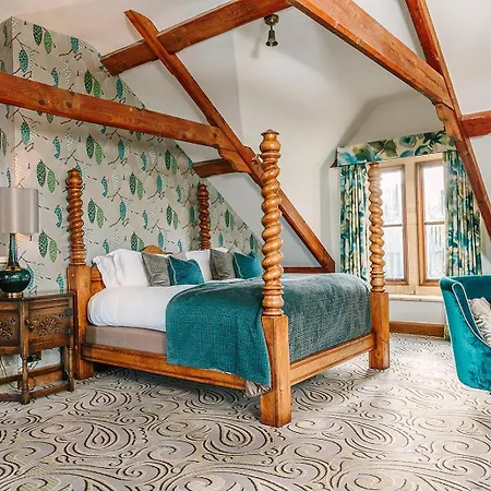 South Lodge-2