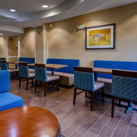 Comfort Inn & Suites Shepherdsville - Louisville South-3