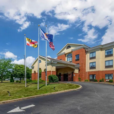 Comfort Inn & Suites Chestertown-3