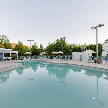 Balcomo, A Ramada By Wyndham-2