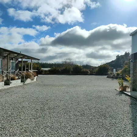 Tongariro Springs Boutique B&B-3