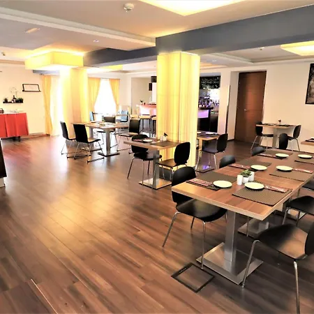 Hotel Flair-3