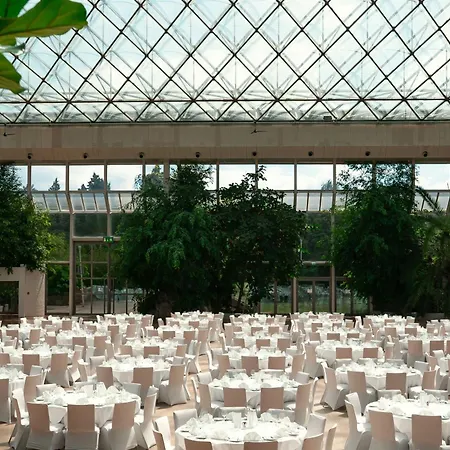 Eventhotel Pyramide-2