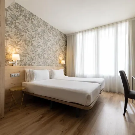 Hotel Avenida Gran Via-2