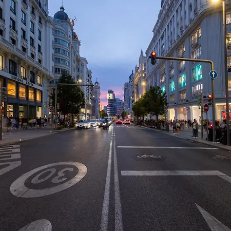 Hotel Avenida Gran Via-2