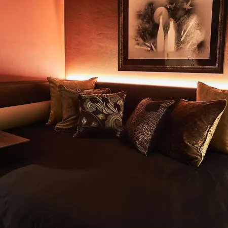 Roppongi Hotel S-2