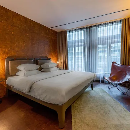 Hotel V Nesplein-3