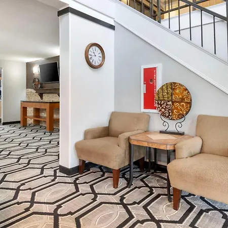 Quality Inn & Suites Mayo Clinic Area-3