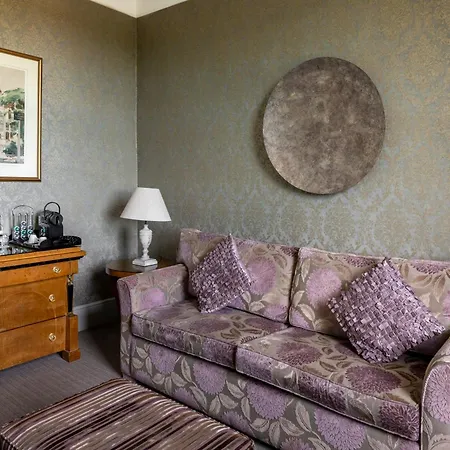 The Petersham-3