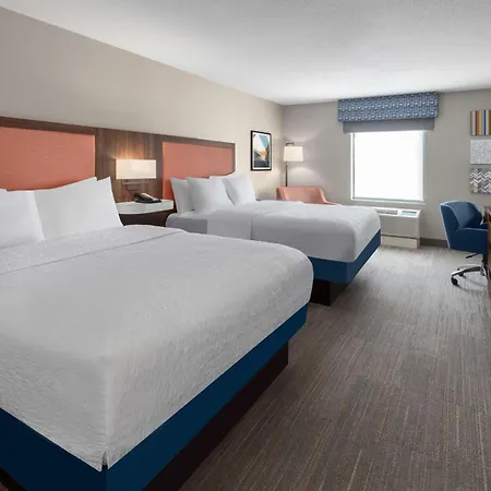 Hampton Inn & Suites Saginaw-2