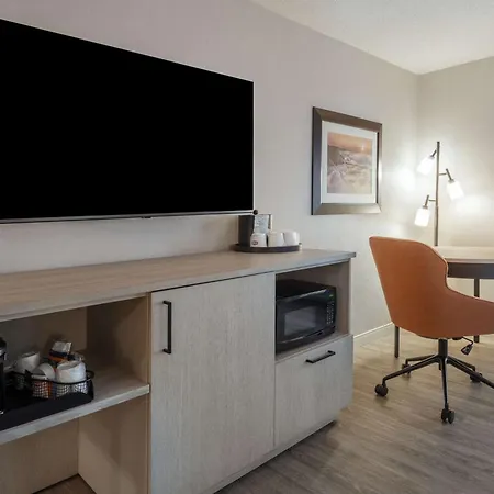 Hampton Inn & Suites By Hilton Moncton-2