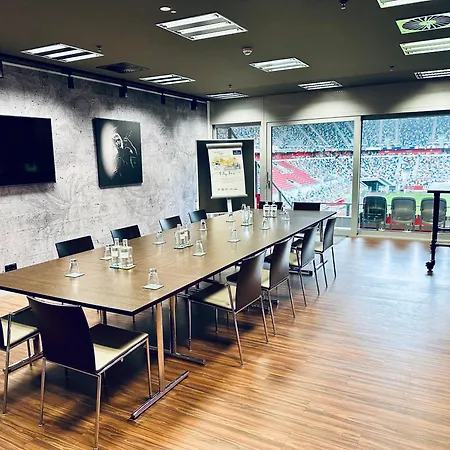 Tulip Inn Hotel Düsseldorf Arena - 2 Minuten Fußweg zur Messe-2