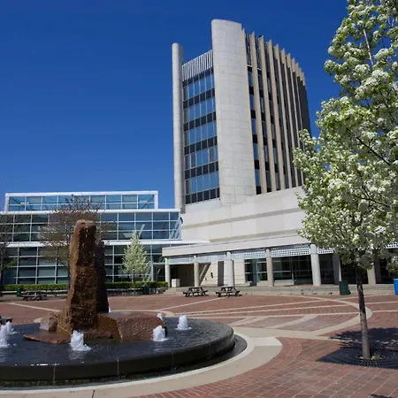 Holiday Inn Burlington Conference Centre By Ihg-3