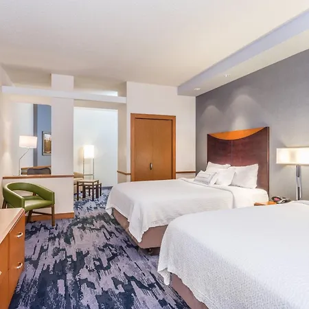 Fairfield Inn And Suites By Marriott Madison East-2