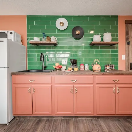 Boutique Hotel King, Queen & Kitchen Suites Easy Drive To Downtown-3