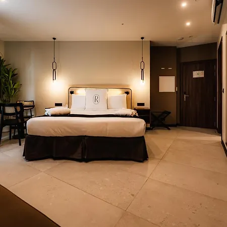 Royale Sainte Hélène Boutique Hotel-2