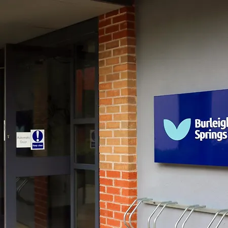 Burleigh Court Hotel And Leisure-3