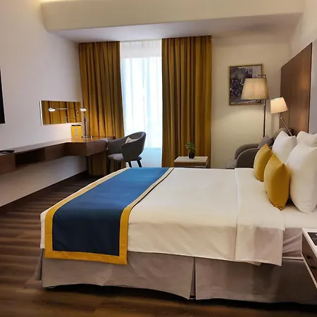Golden Tulip Muscat-3