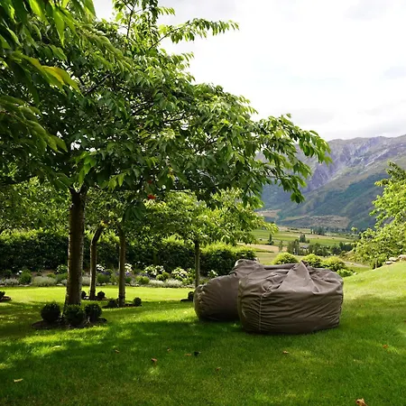 Mt Rosa Lodge Boutique Vineyard Accommodation-2