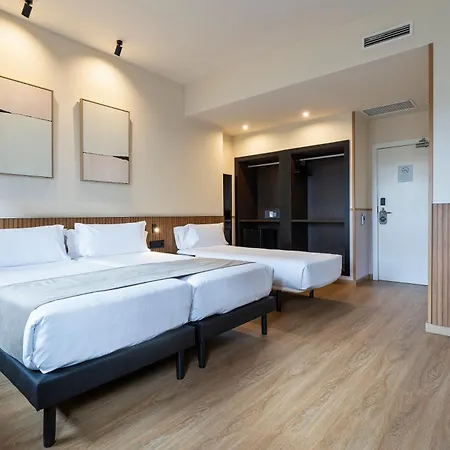 Hotel Acta Madfor-3