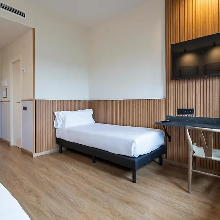 Hotel Acta Madfor-2