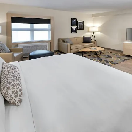 The Insignia Hotel, Sarnia, A Tribute Portfolio Hotel-2