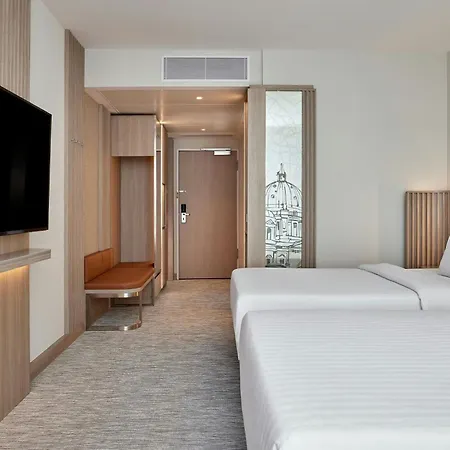 Courtyard By Marriott Berlin City Center-2