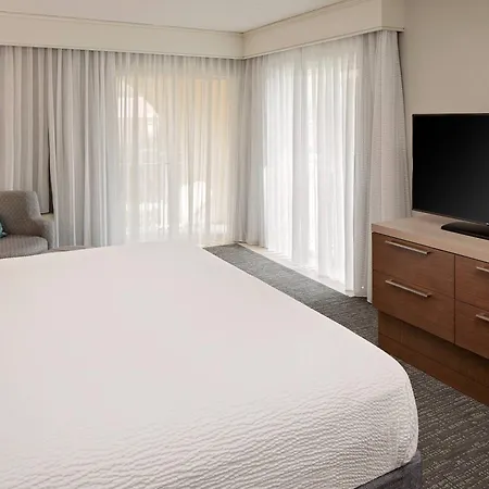 Courtyard By Marriott Fort Lauderdale North/Cypress Creek-3