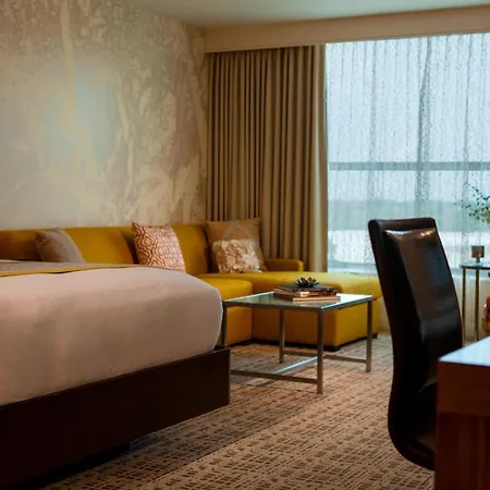 Renaissance Baton Rouge Hotel-2