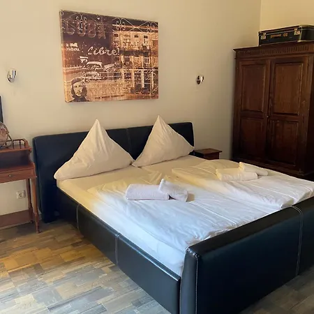 Avalon Bed & Breakfast-3