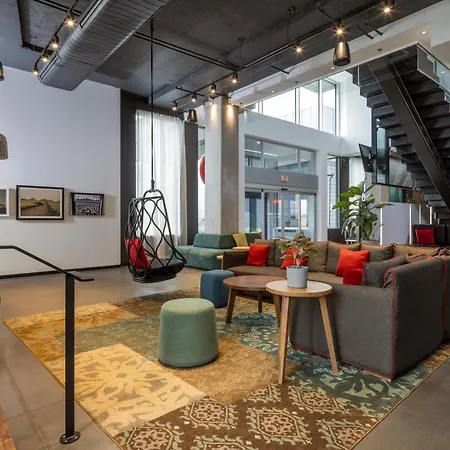 Alt Hotel Toronto Airport-2