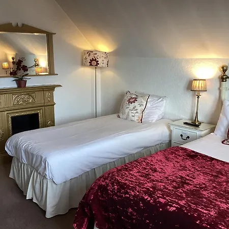 Oyo Rayanne House Guest Accommodation-3