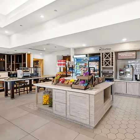 Hilton Garden Inn Plymouth-2