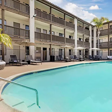 Best Western Carlsbad By The Sea-3