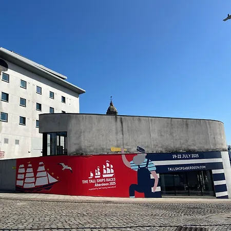 Ibis Aberdeen Centre - Quayside-2