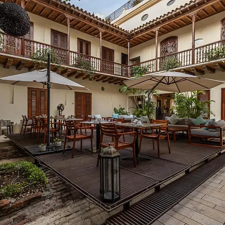 Ananda Hotel Boutique-2