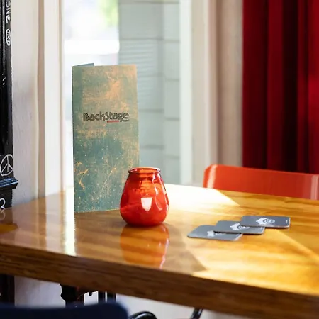 Backstage Hotel Amsterdam-3