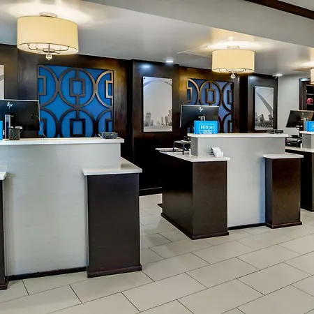 Embassy Suites By Hilton St Louis Airport-2